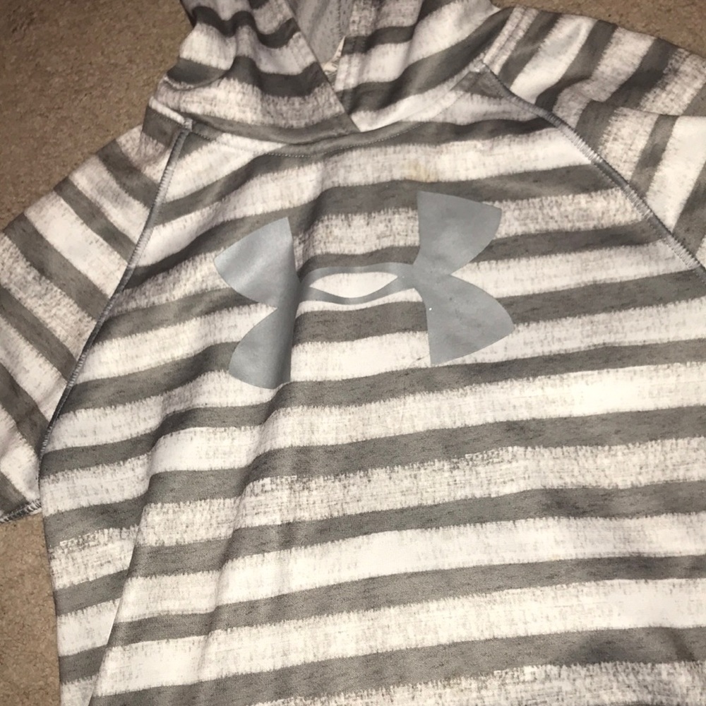 Under armor girls hoodie!!